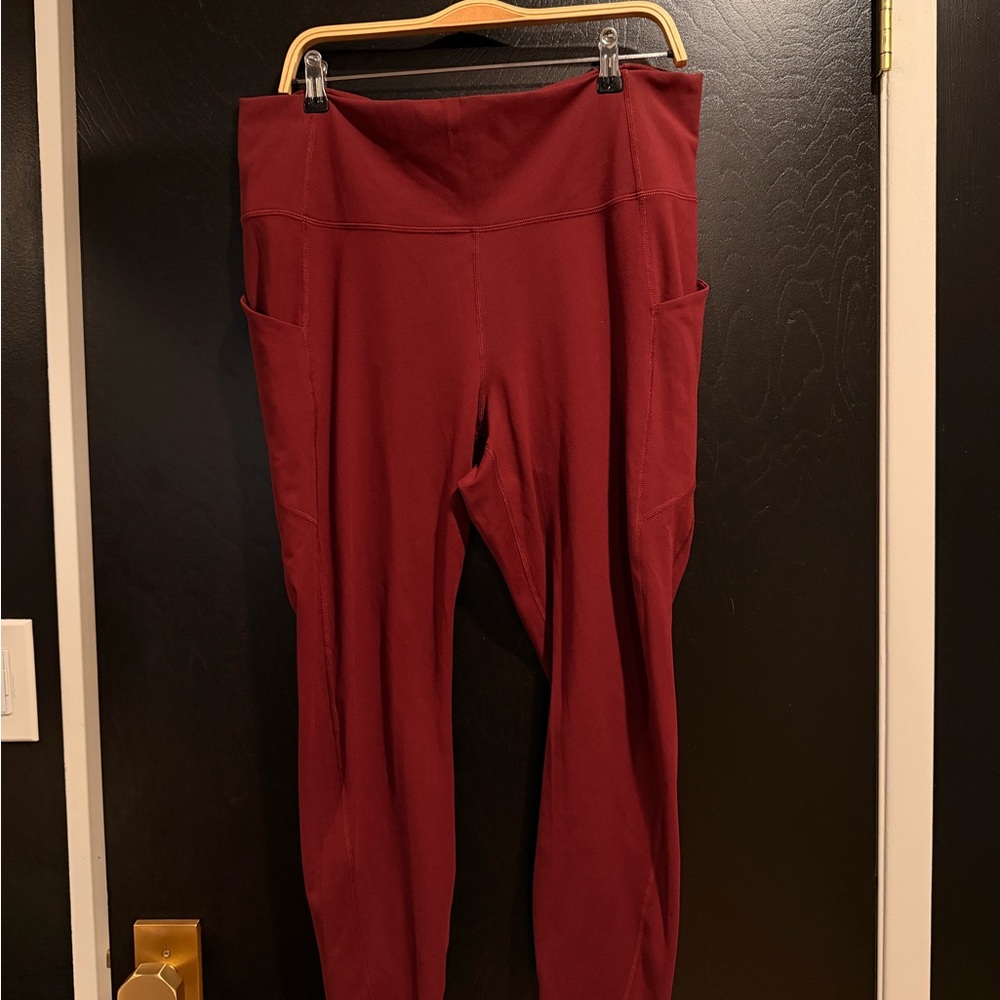 Fabletics Oasis Pureluxe High Waisted 7/8 Leggings in Merlot - 2X